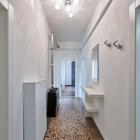 Living Guest house *