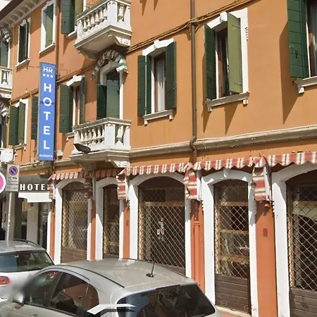 Living * Venice